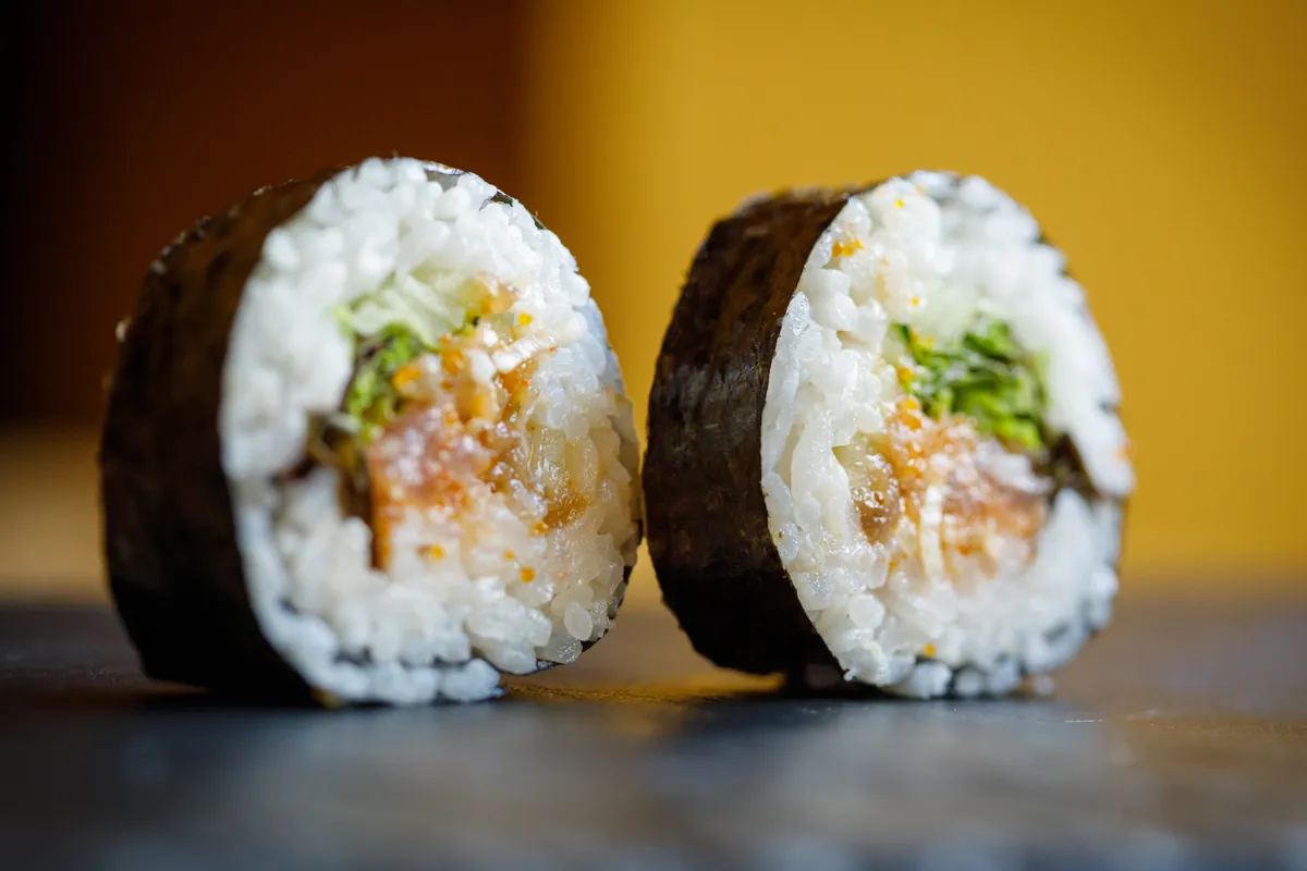 Spicy tuna futomaki (6 pcs)