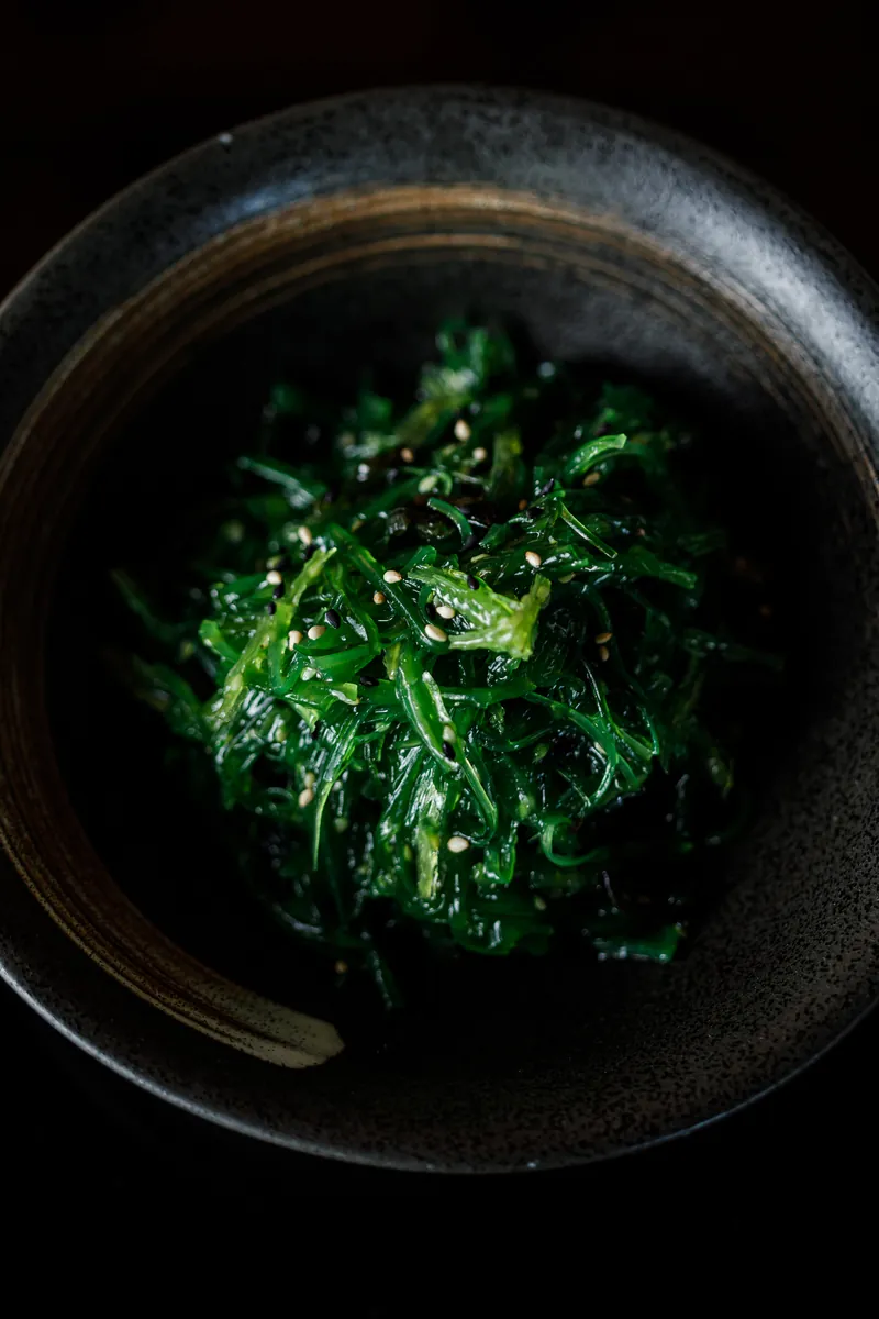 Goma wakame salad