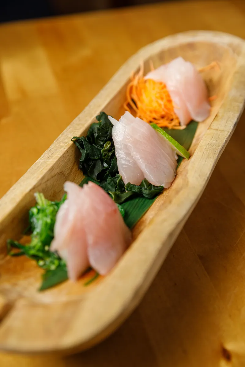 Hamachi sashimi (7 pcs)