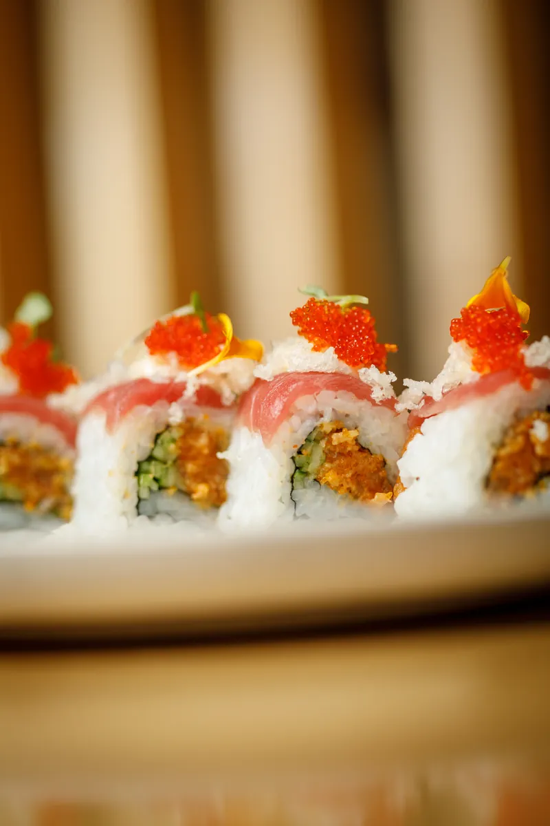 Double tuna uramaki (8 pcs)