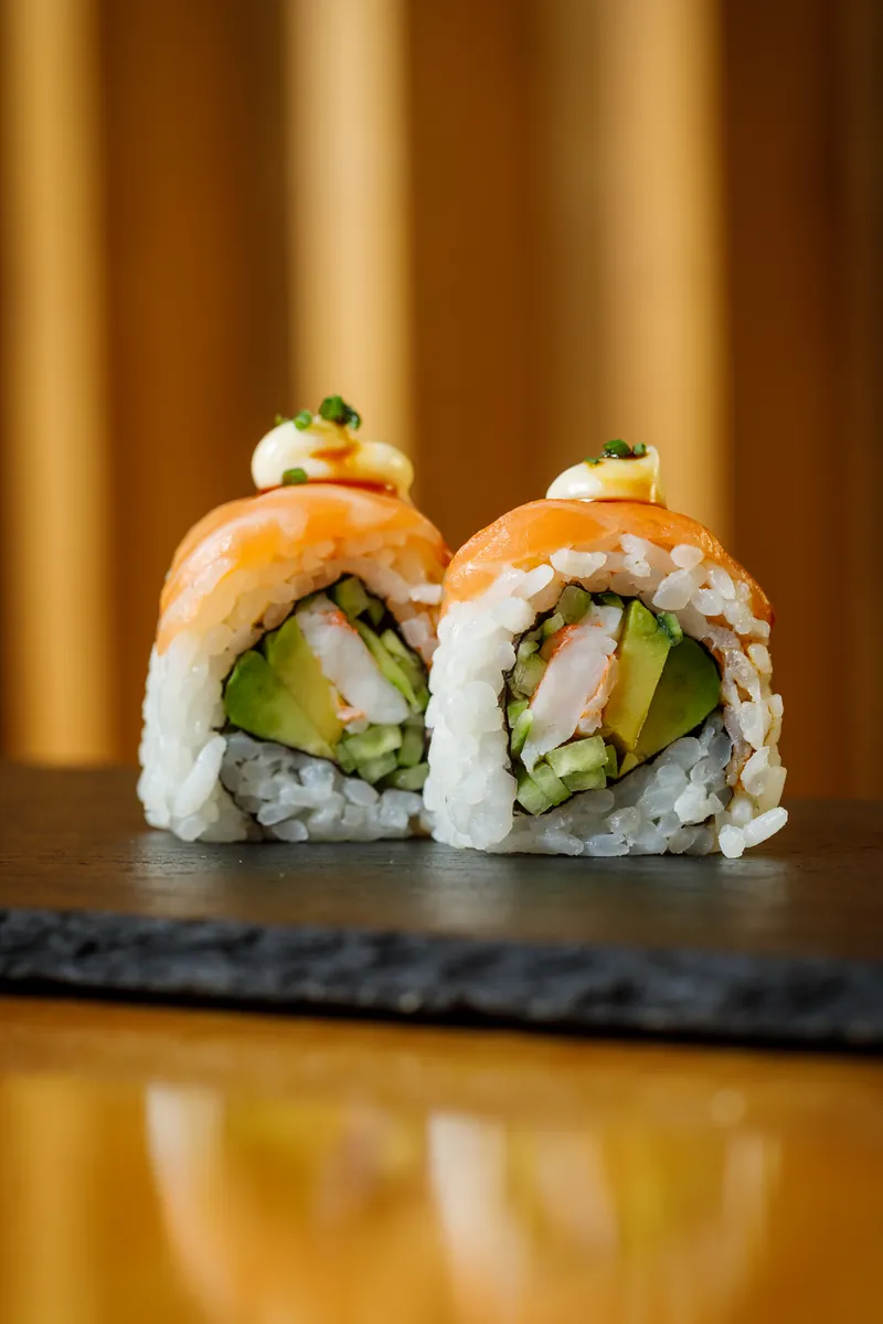 Norway uramaki (8 pcs)