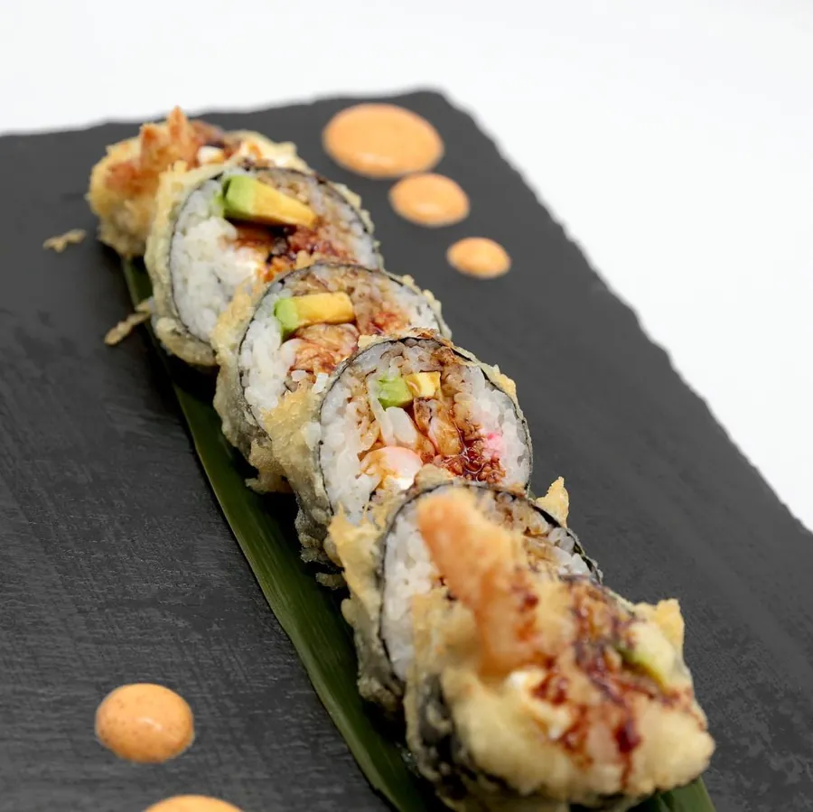 Tempura summer roll futomaki
