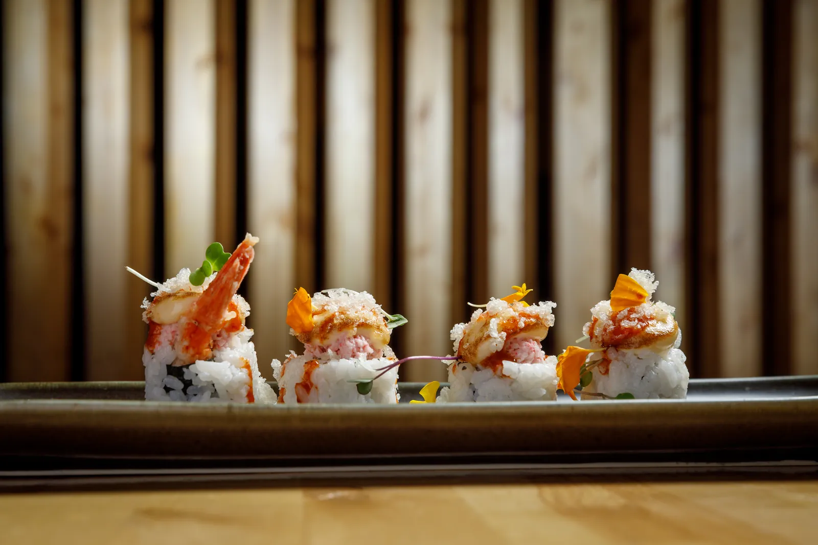 Medium mixed maki (22 pcs)